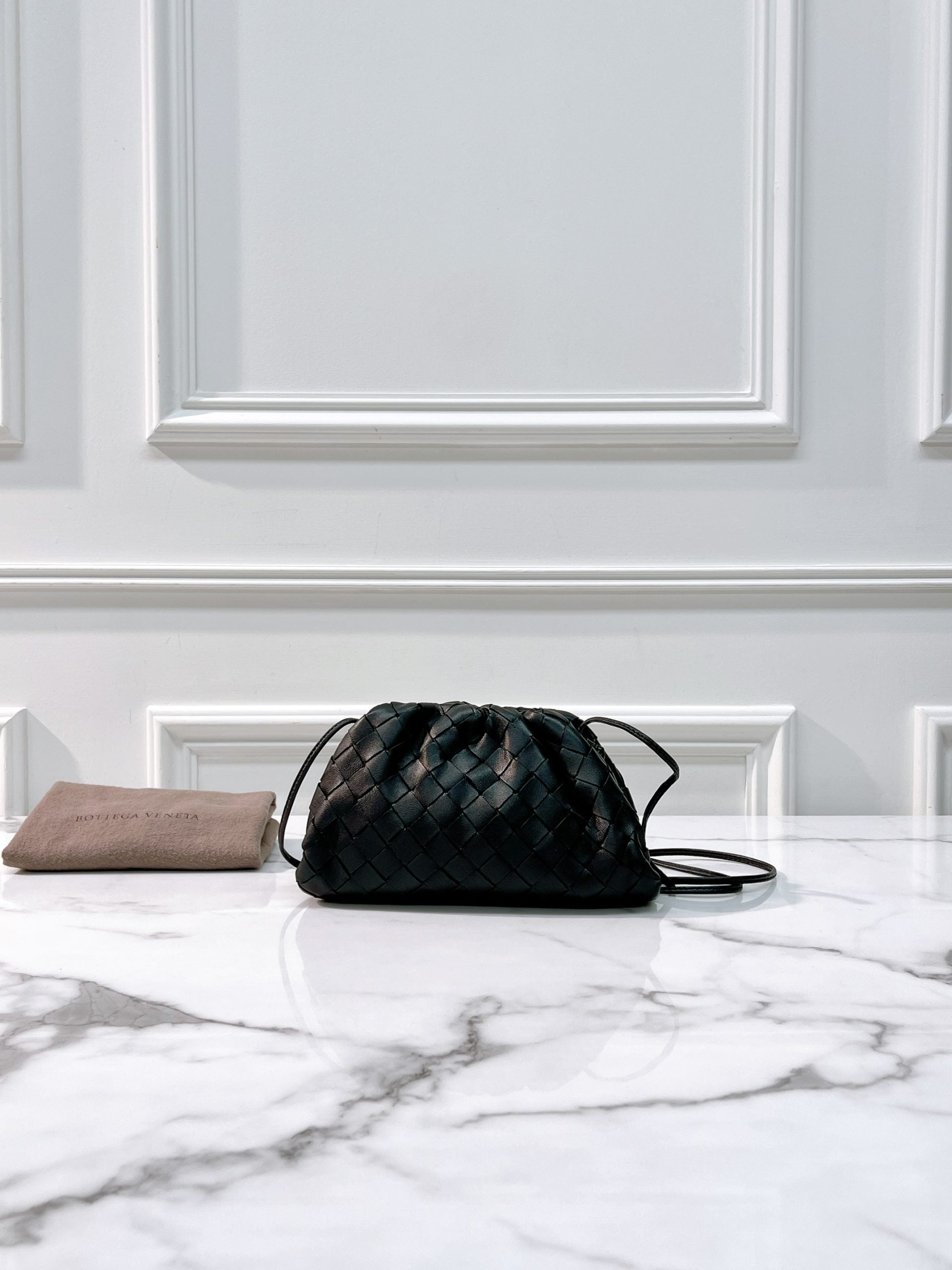 BOTTEGA VENETA MINI POUCH