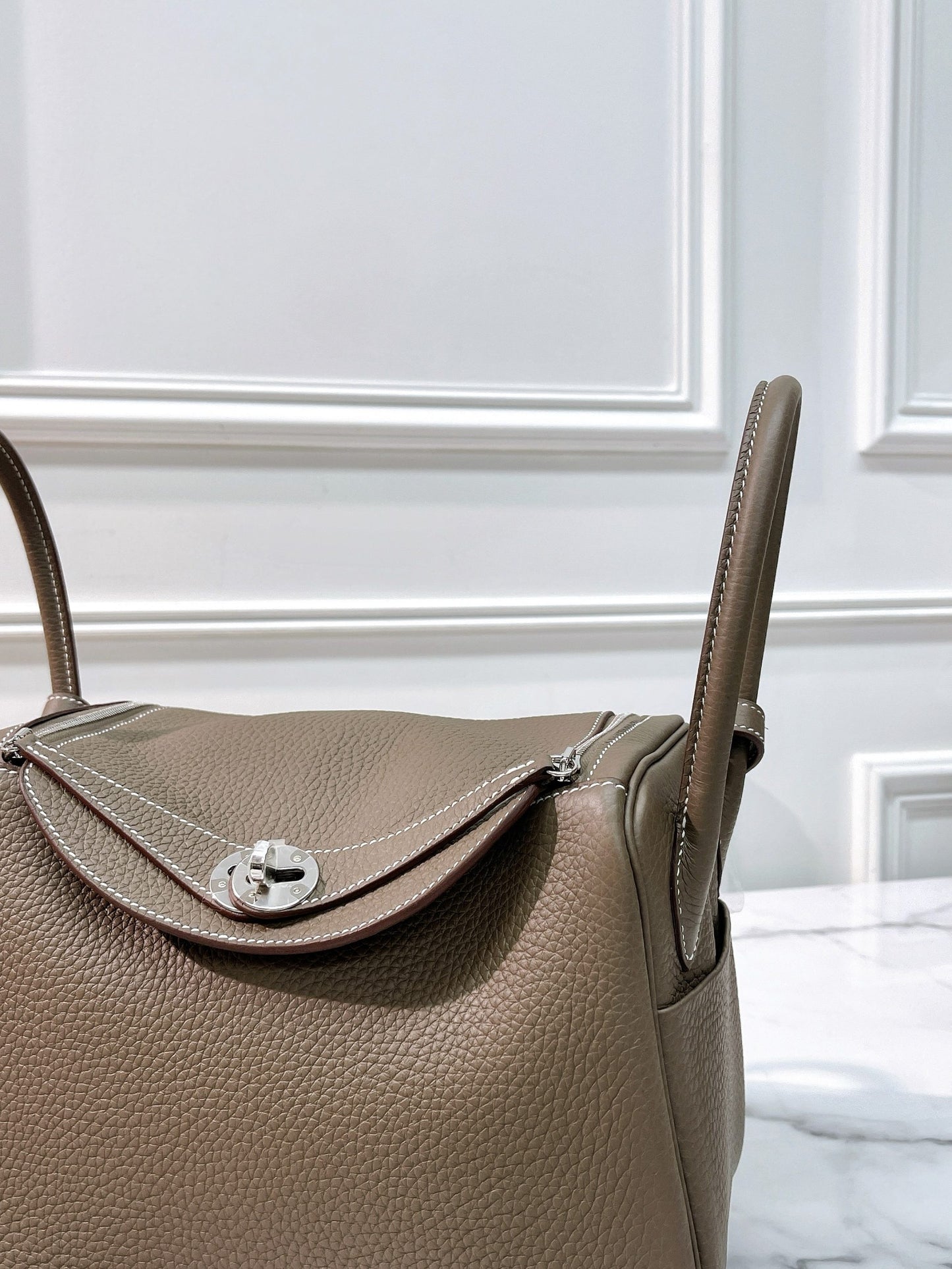 HERMES LINDY 26 ETOUPE/SILVER