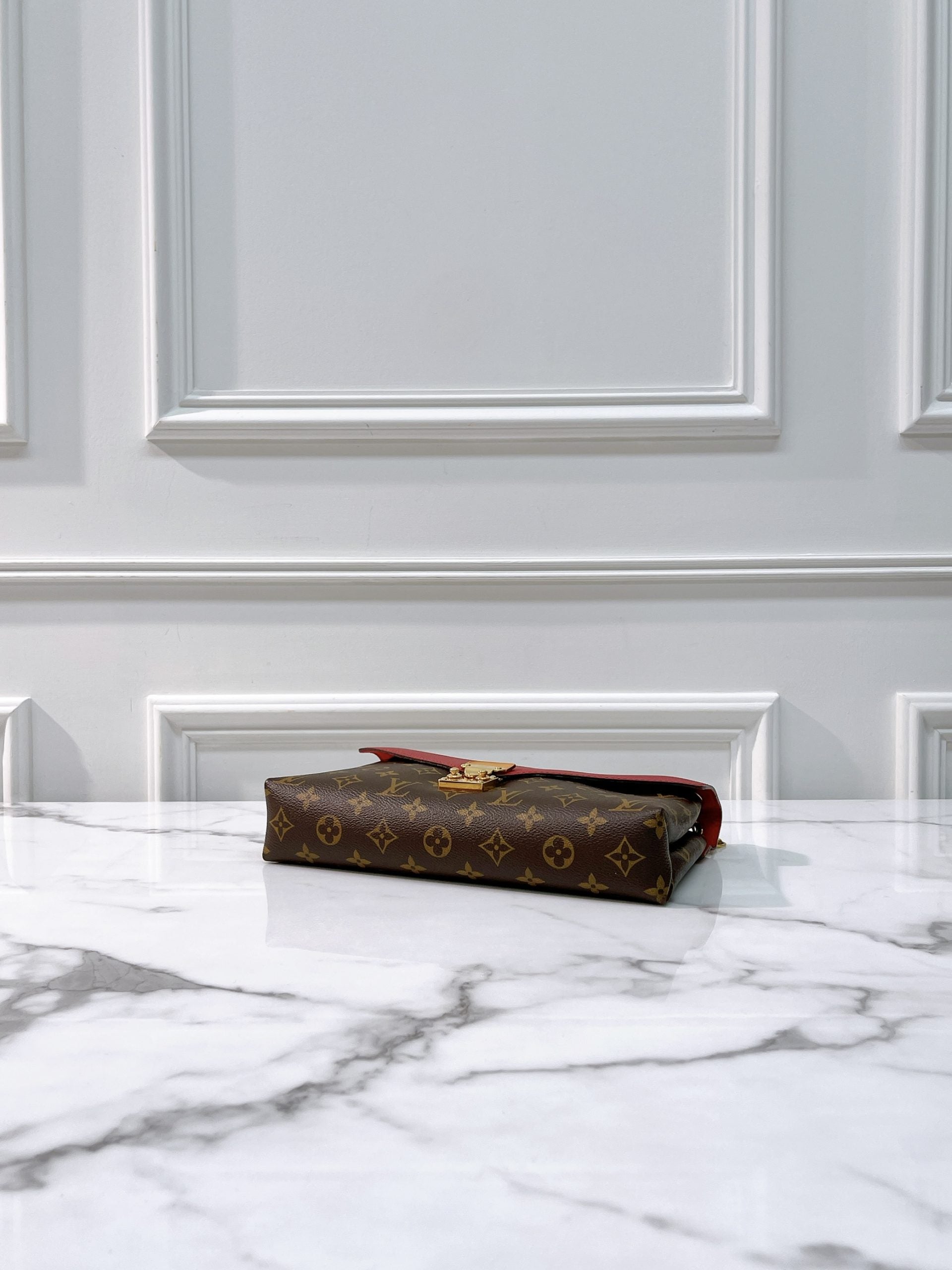 LV PALLAS ENVELOPE BAG