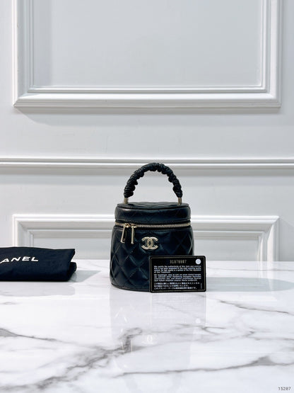 CHANEL 22S TOP HANDLE CLUTCH