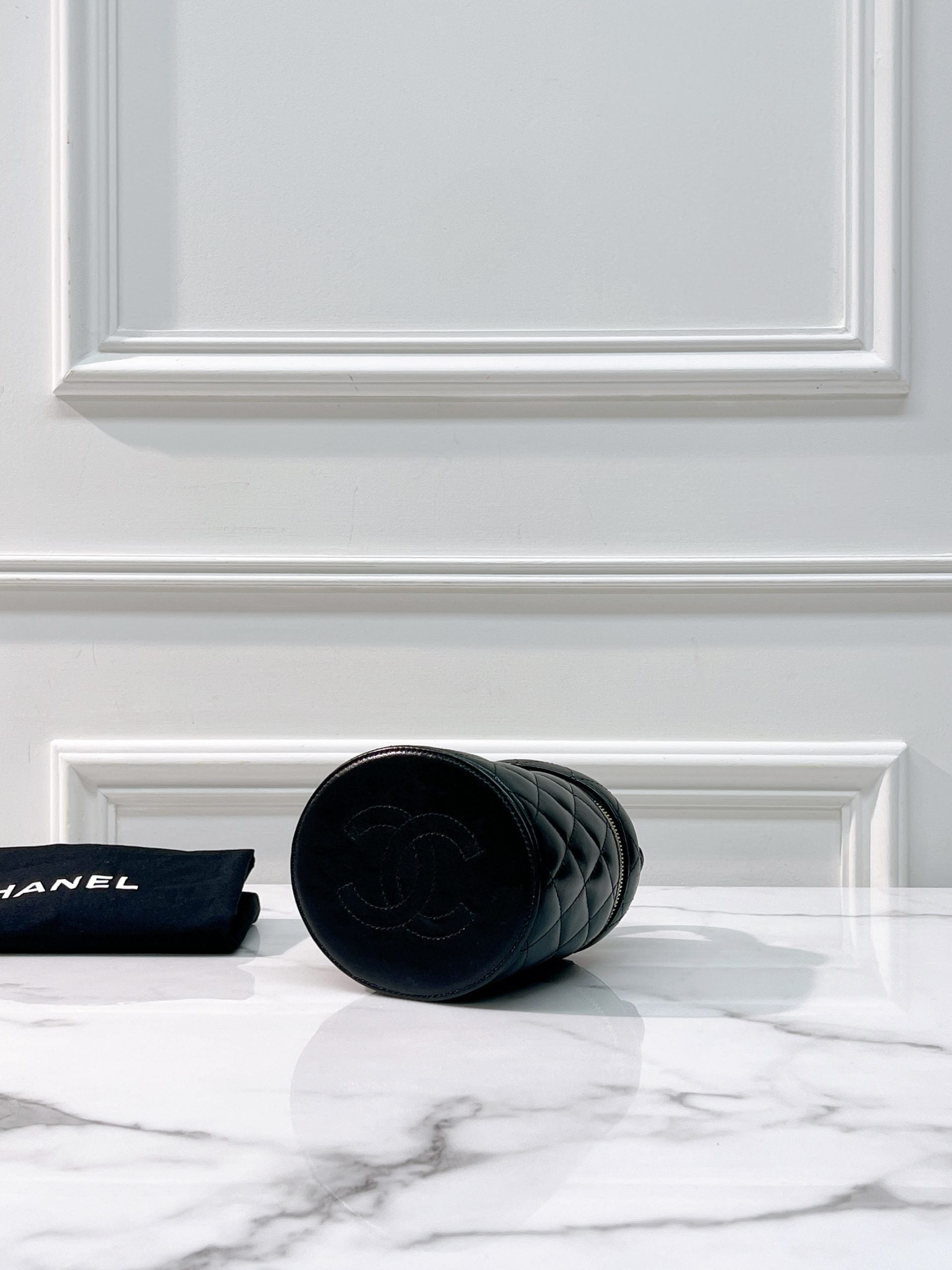 CHANEL 22S TOP HANDLE CLUTCH