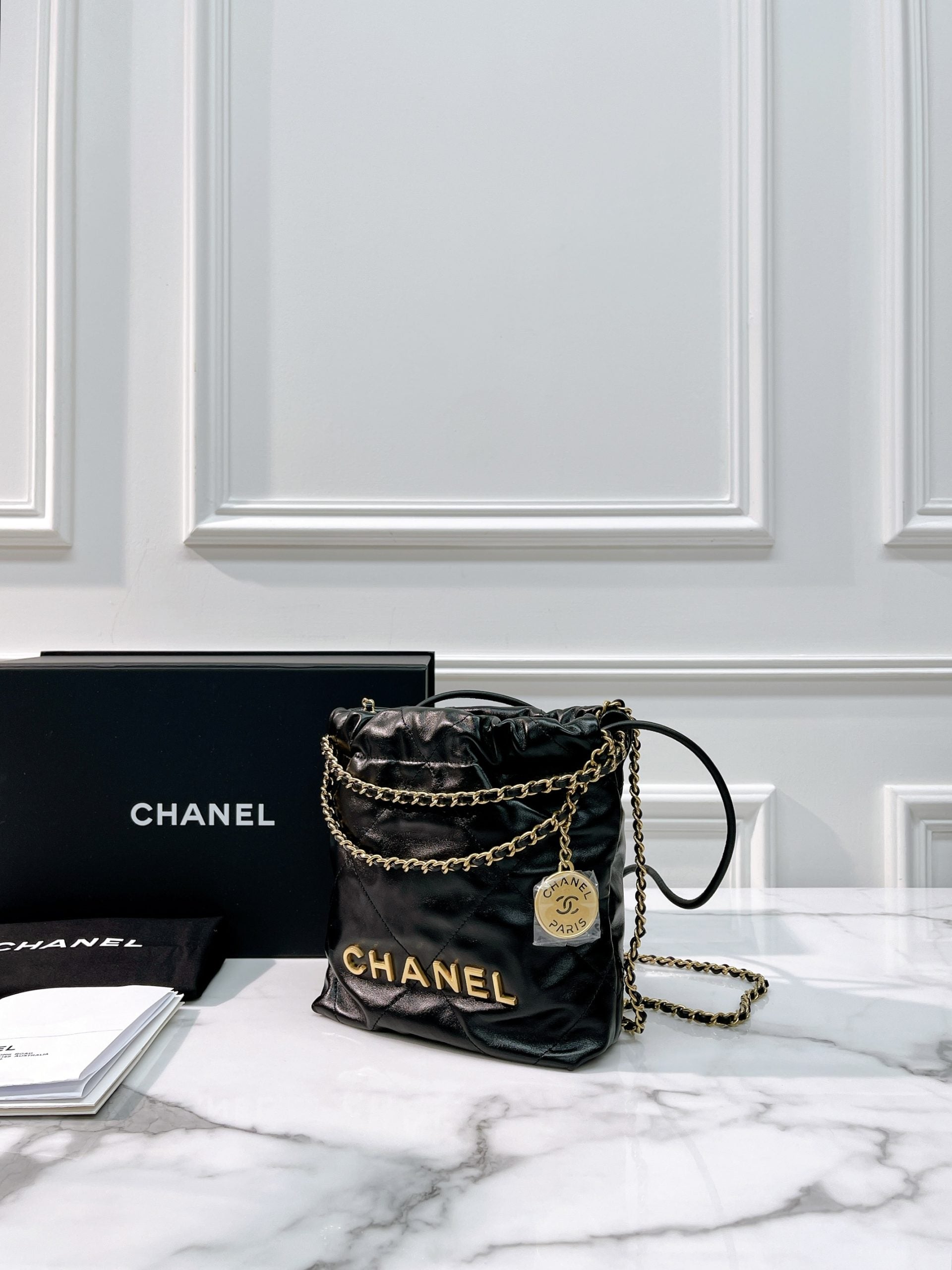 CHANEL MINI 22 BAG