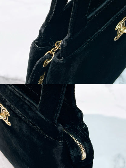 CHANEL VINTAGE SHOULDER BAG