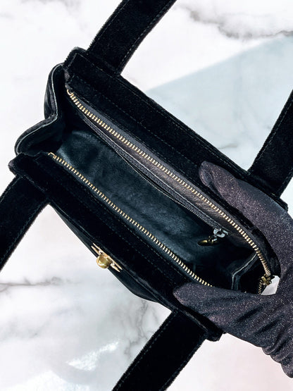 CHANEL VINTAGE SHOULDER BAG