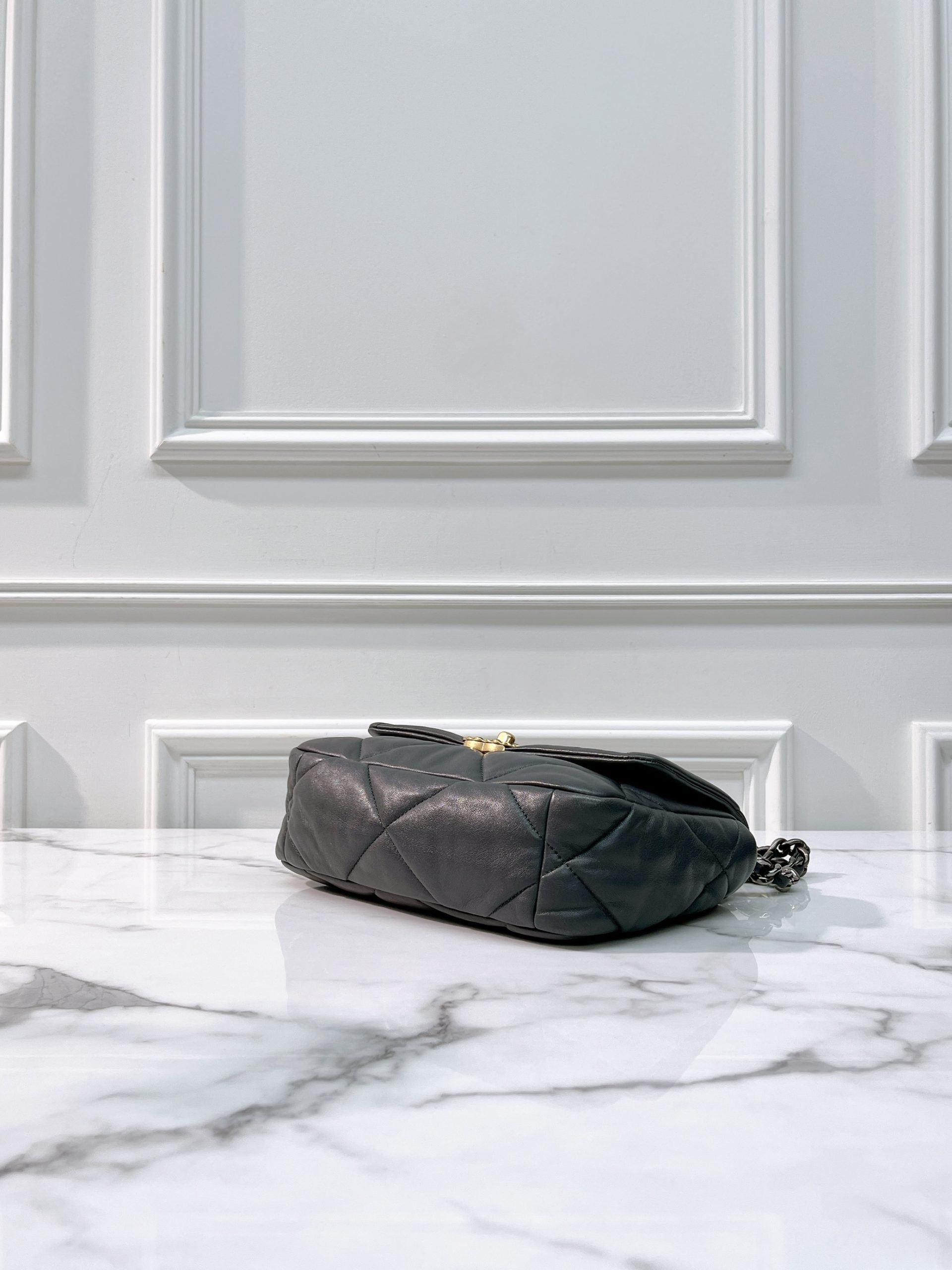 CHANEL 19 BAG SMALL