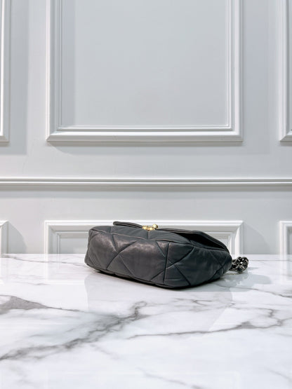CHANEL 19 BAG SMALL