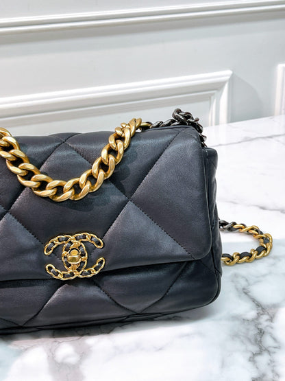 CHANEL 19 BAG SMALL