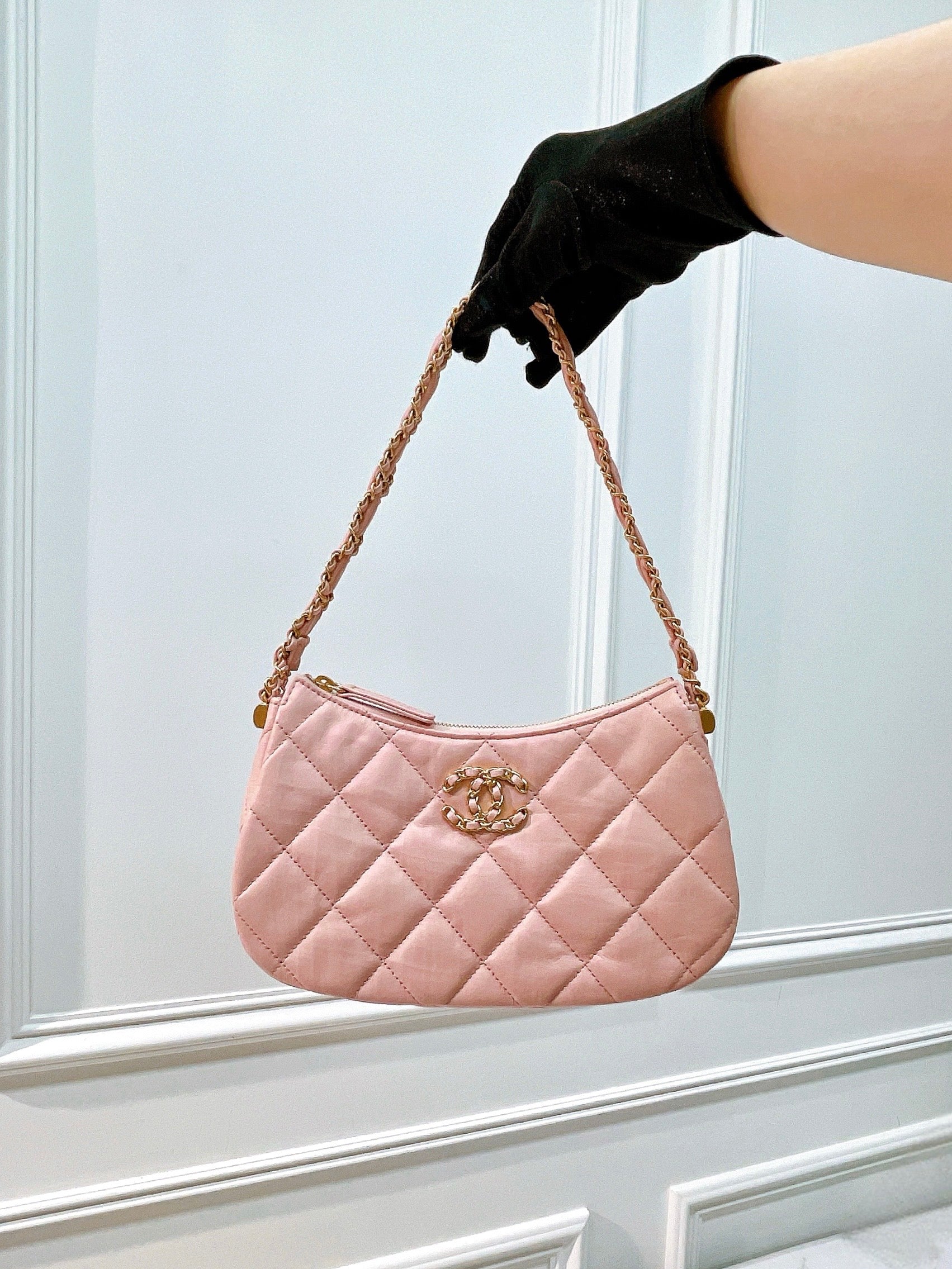 CHANEL 23K HOBO