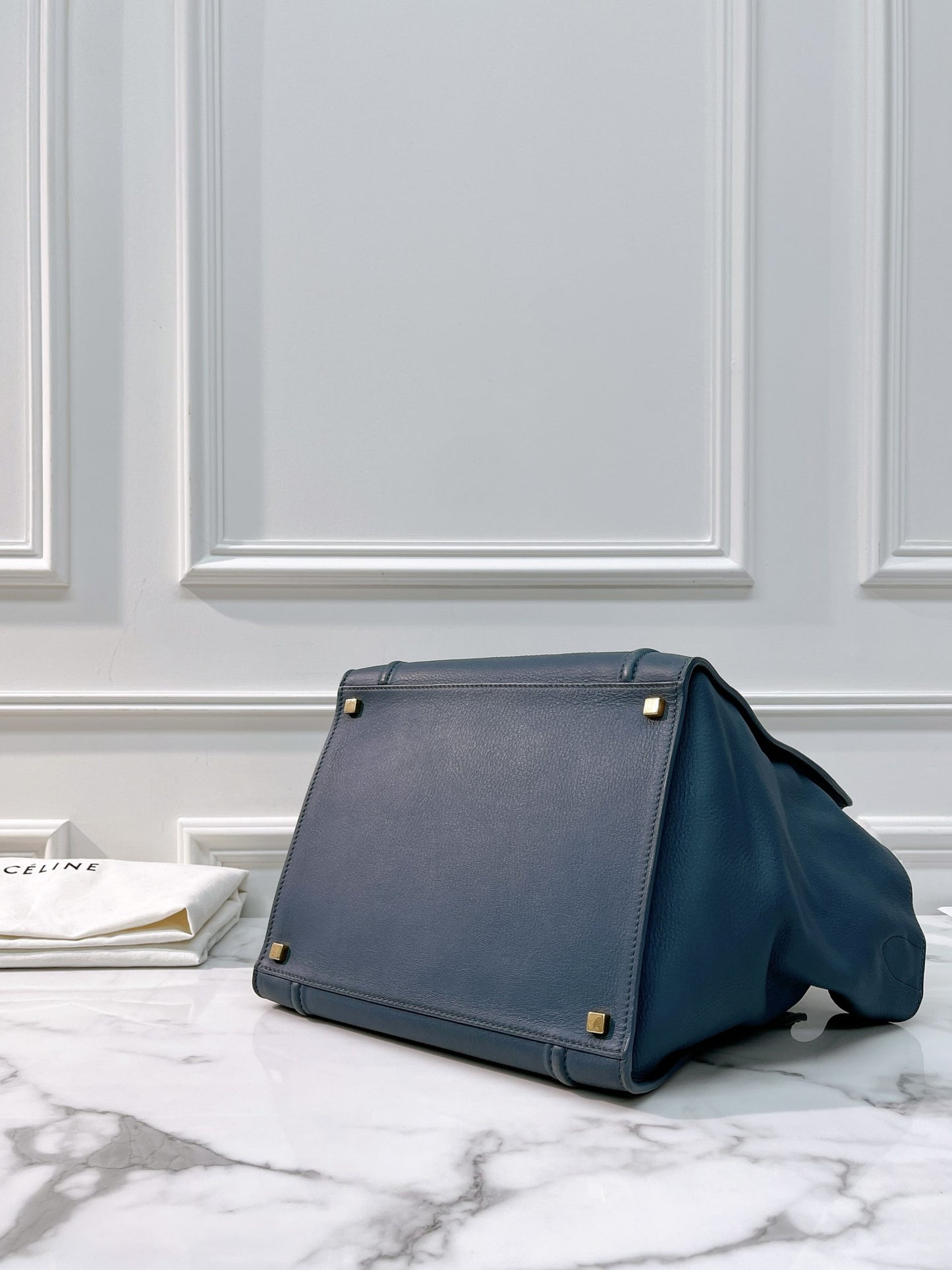 CELINE PHANTOM MEDIUM