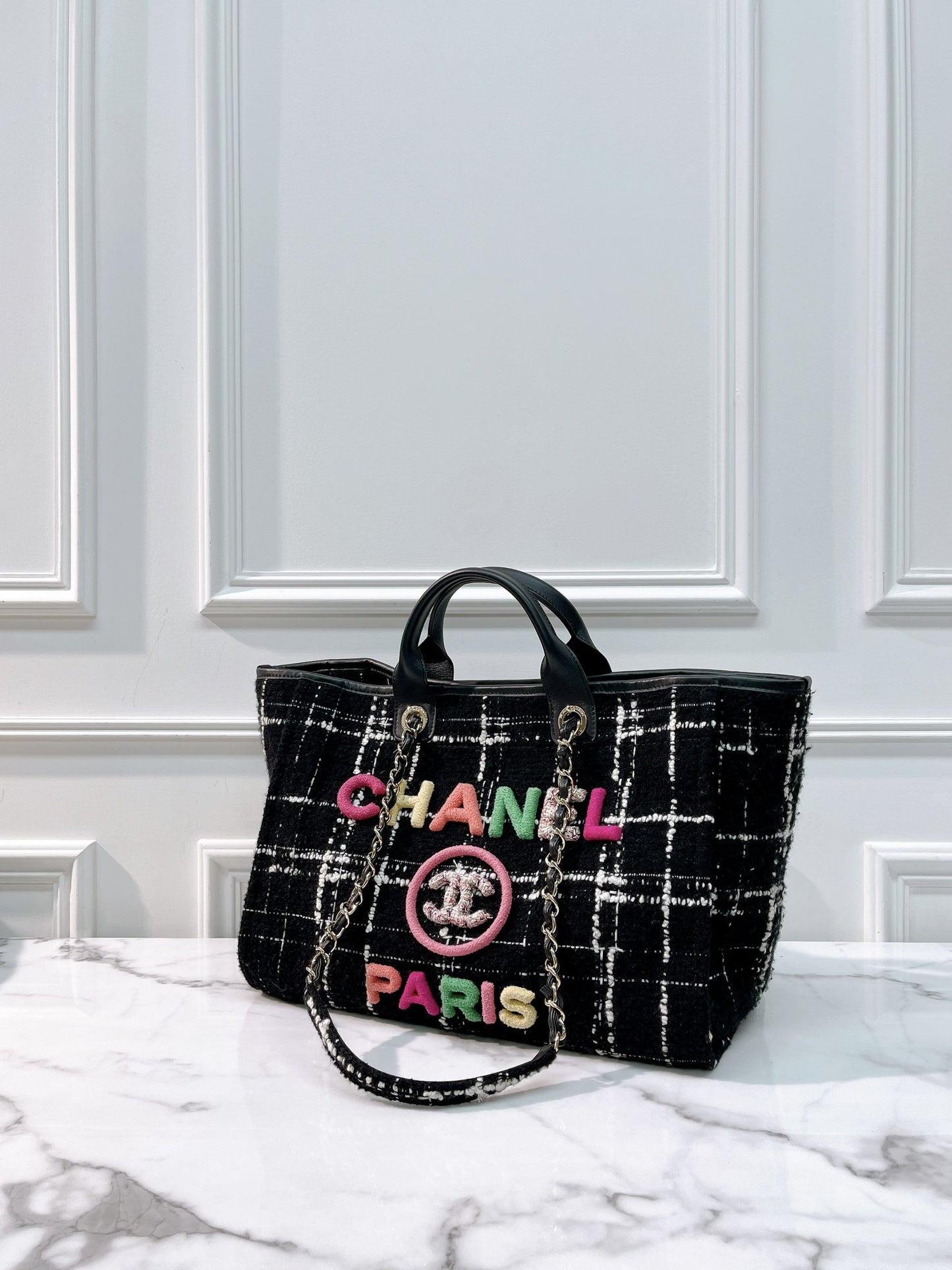 CHANEL 22K TOTE