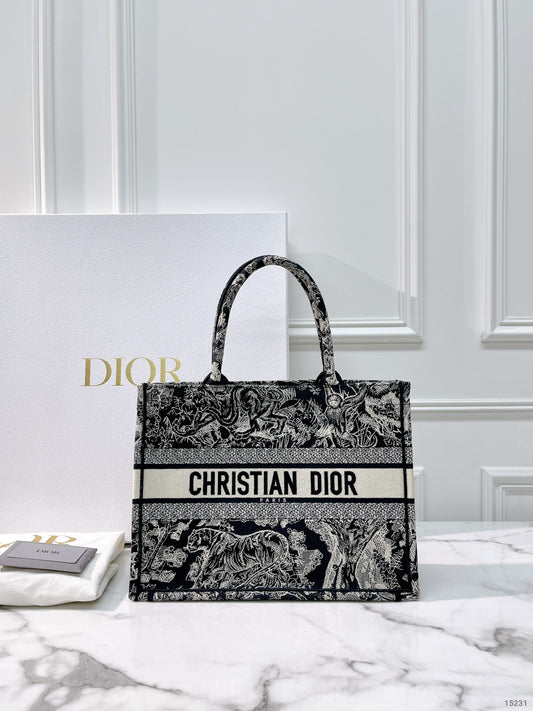 DIOR BOOK TOTE MEDIUM