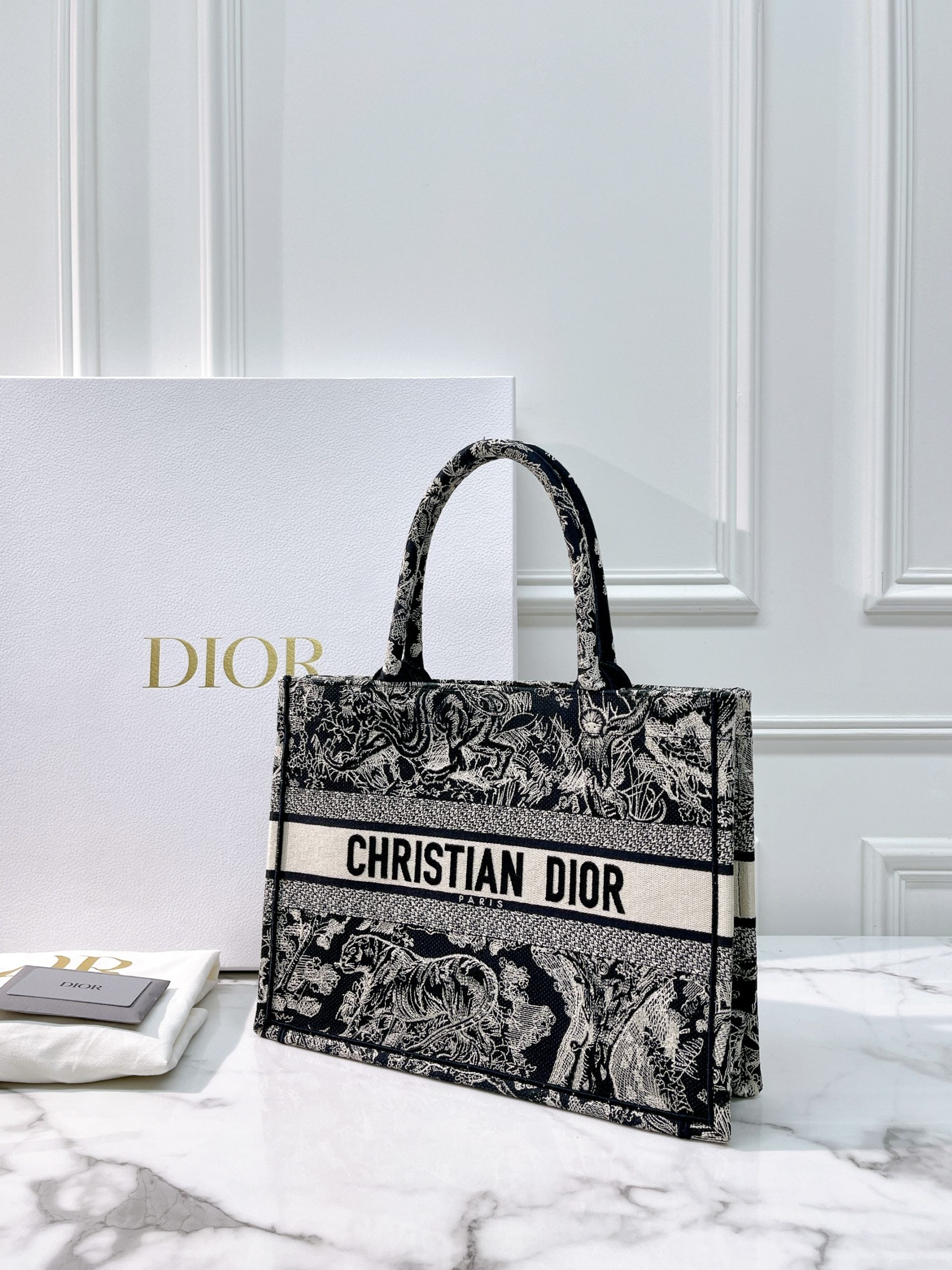 DIOR BOOK TOTE MEDIUM