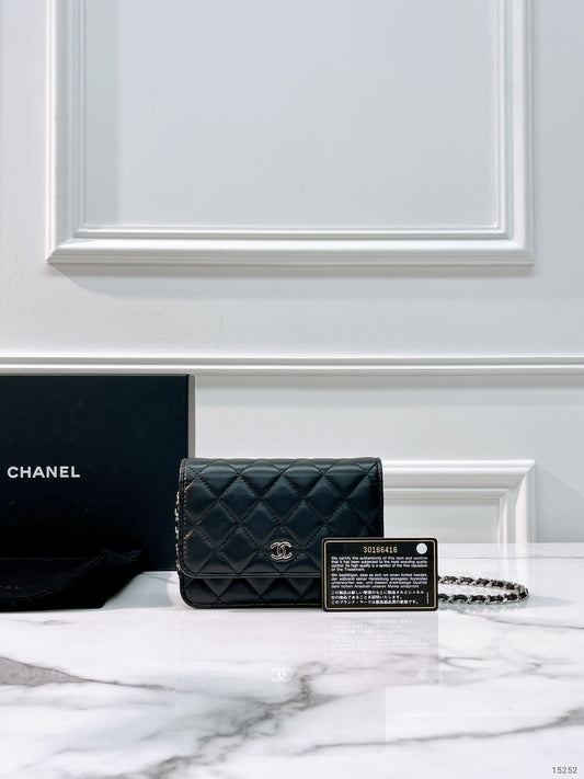 CHANEL MINI WOC