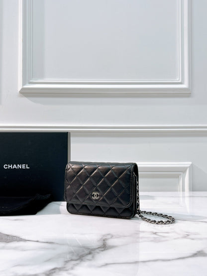 CHANEL MINI WOC