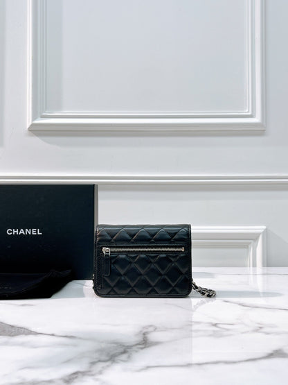CHANEL MINI WOC