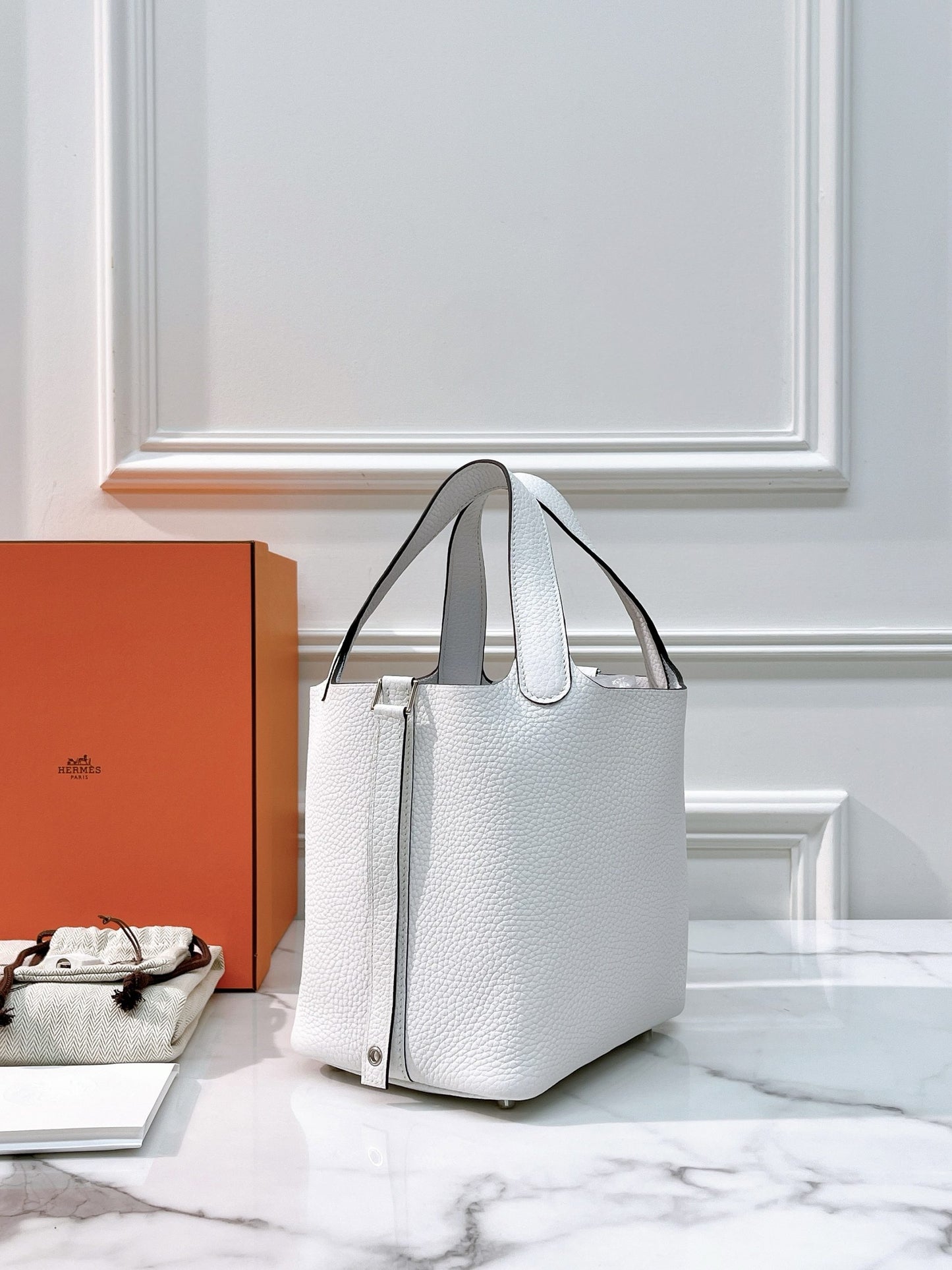 HERMES PICOTIN 18 NEW WHITE/SILVER