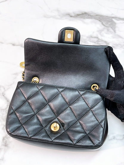 CHANEL 22B MINI FLAP