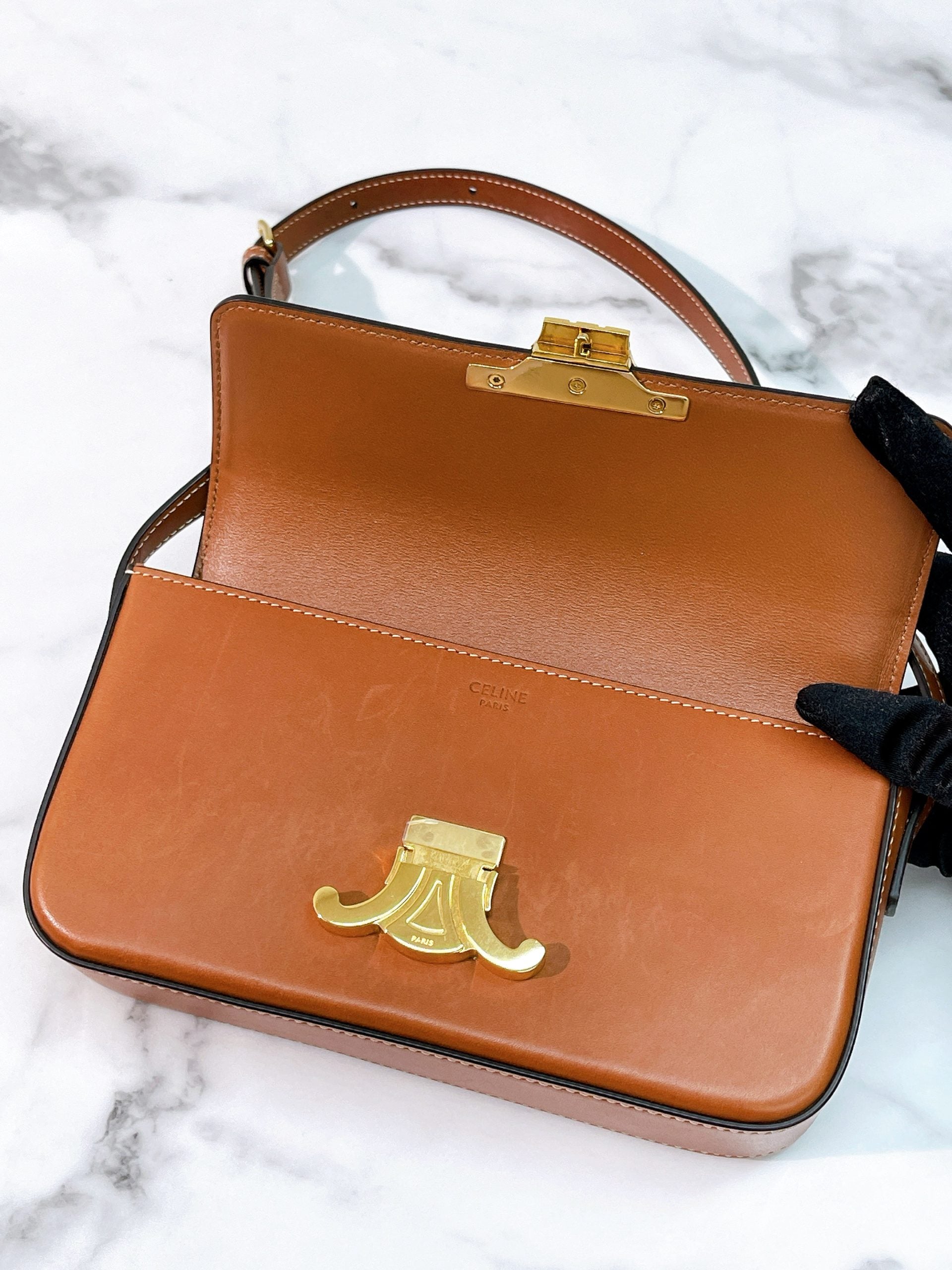 CELINE SHOULDER BAG CLAUDE