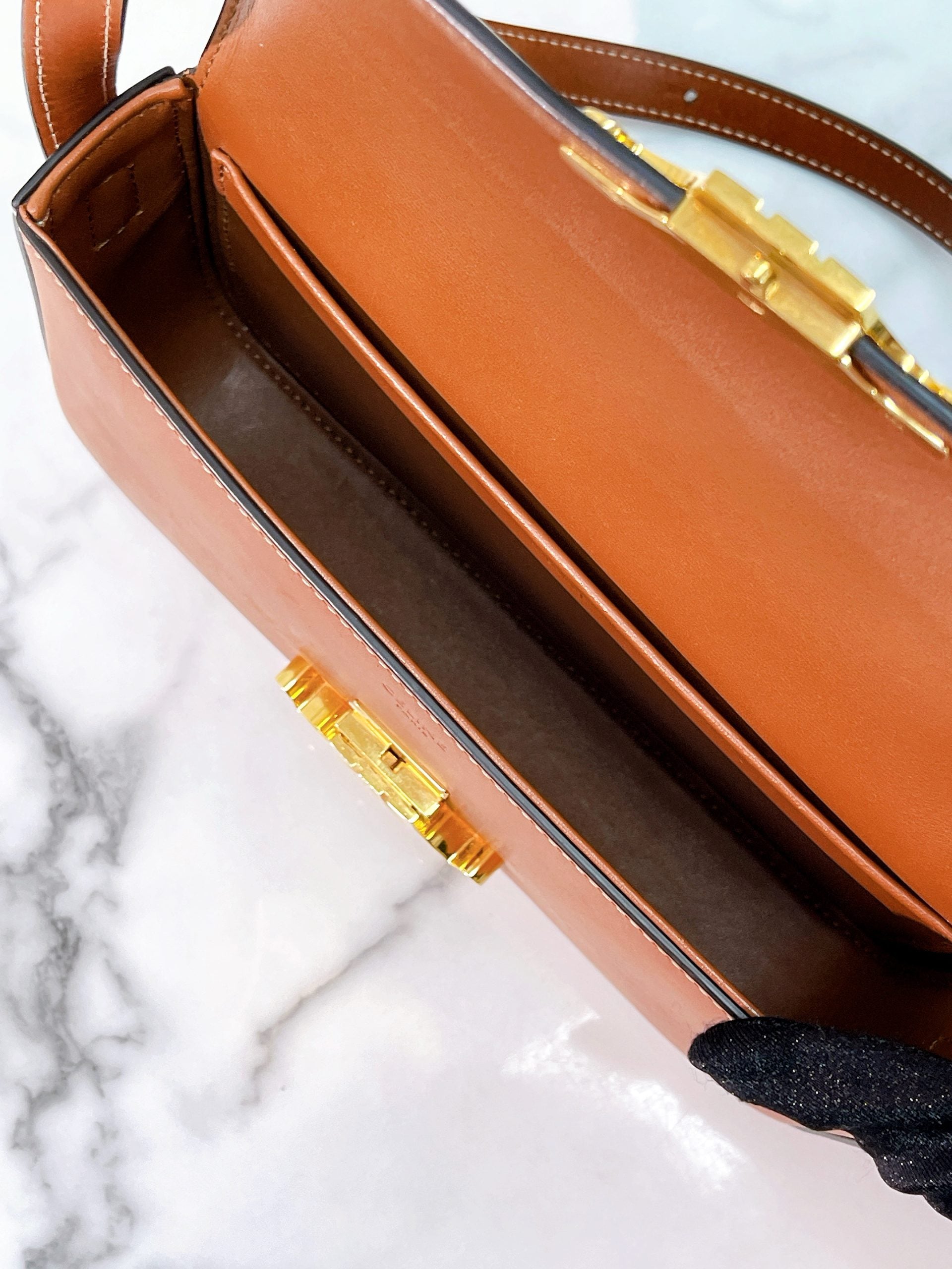 CELINE SHOULDER BAG CLAUDE