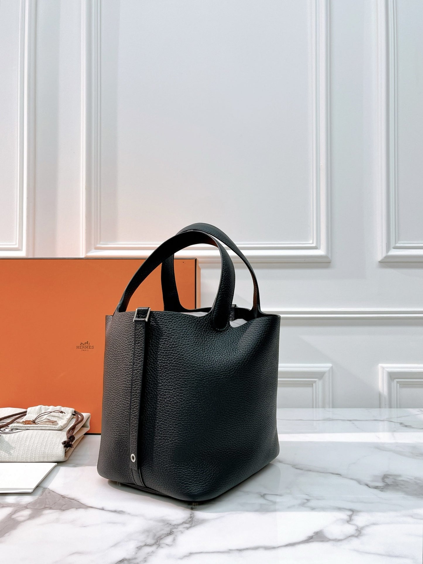 HERMES PICOTIN 22 NOIR/SILVER