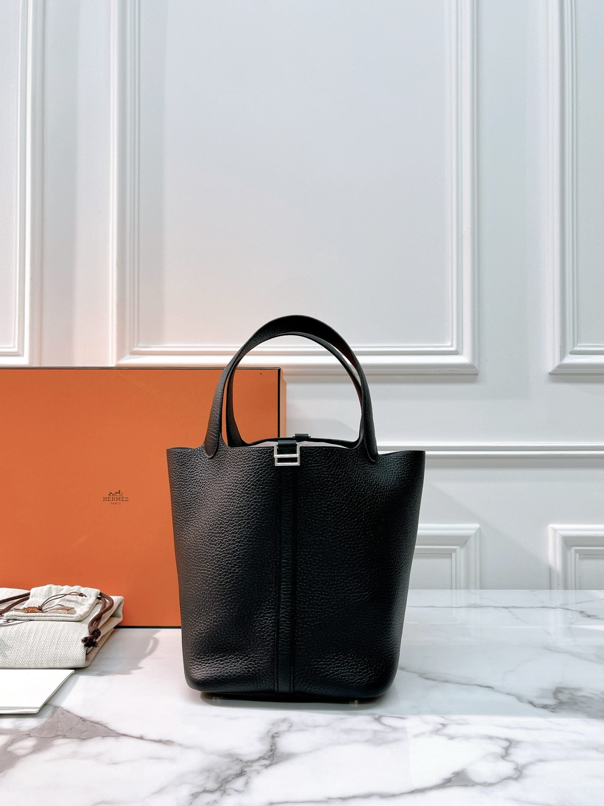 HERMES PICOTIN 22 NOIR/SILVER