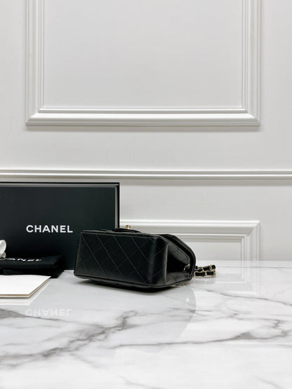 CHANEL MINI SQUARE