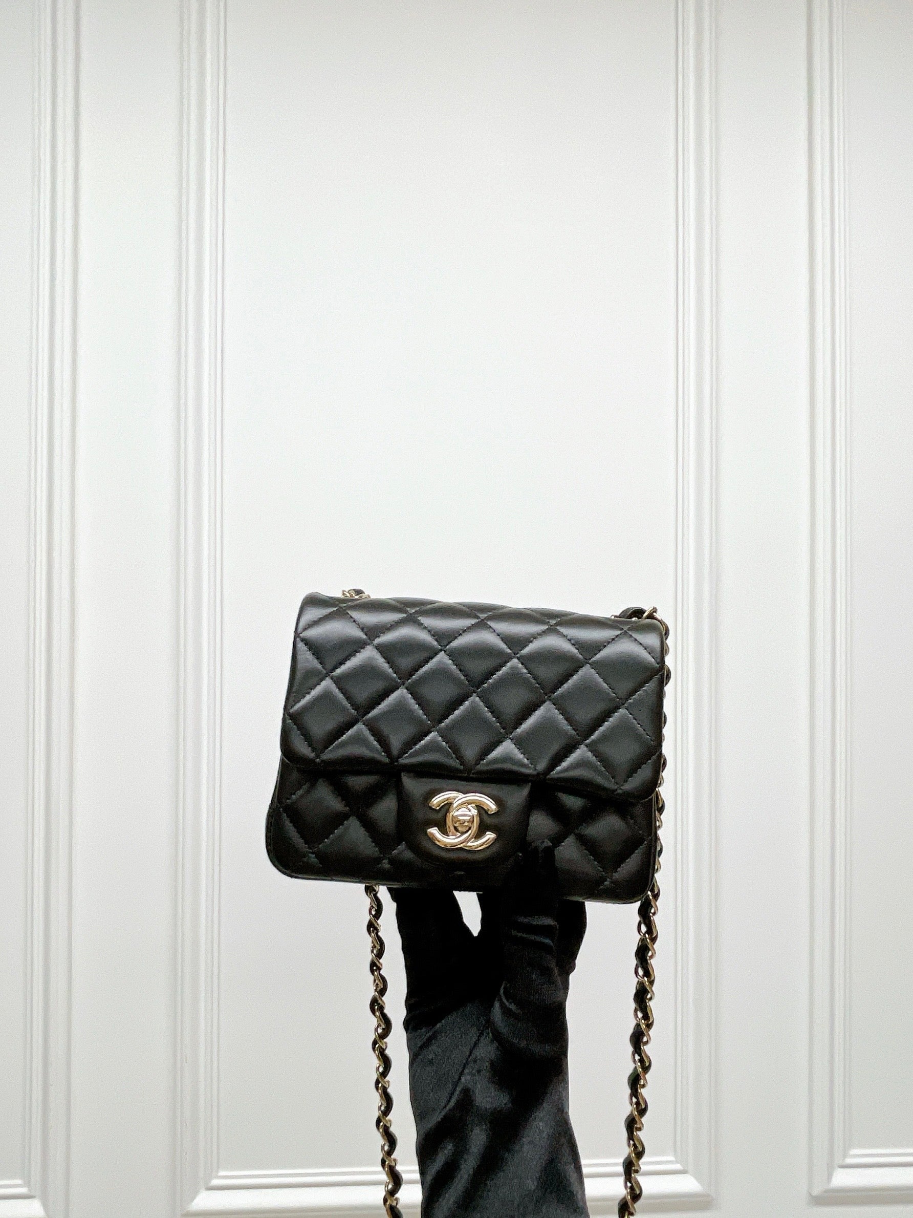 CHANEL MINI SQUARE