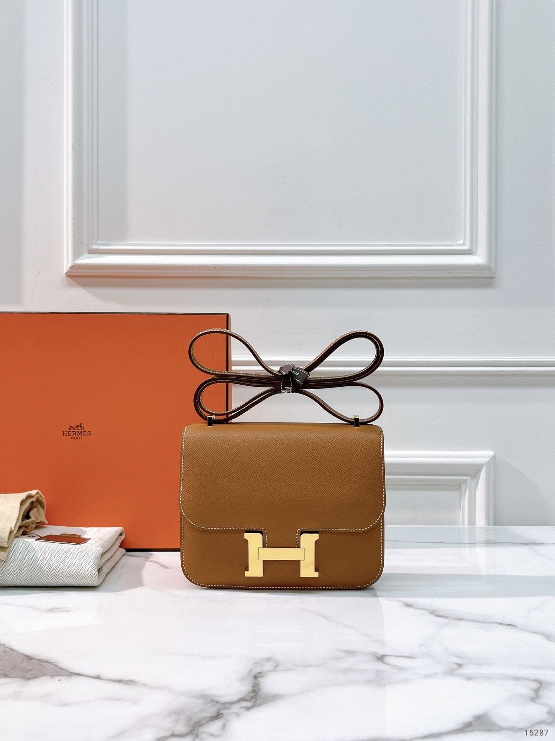 HERMES CONSTANCE MINI GOLD/GOLD