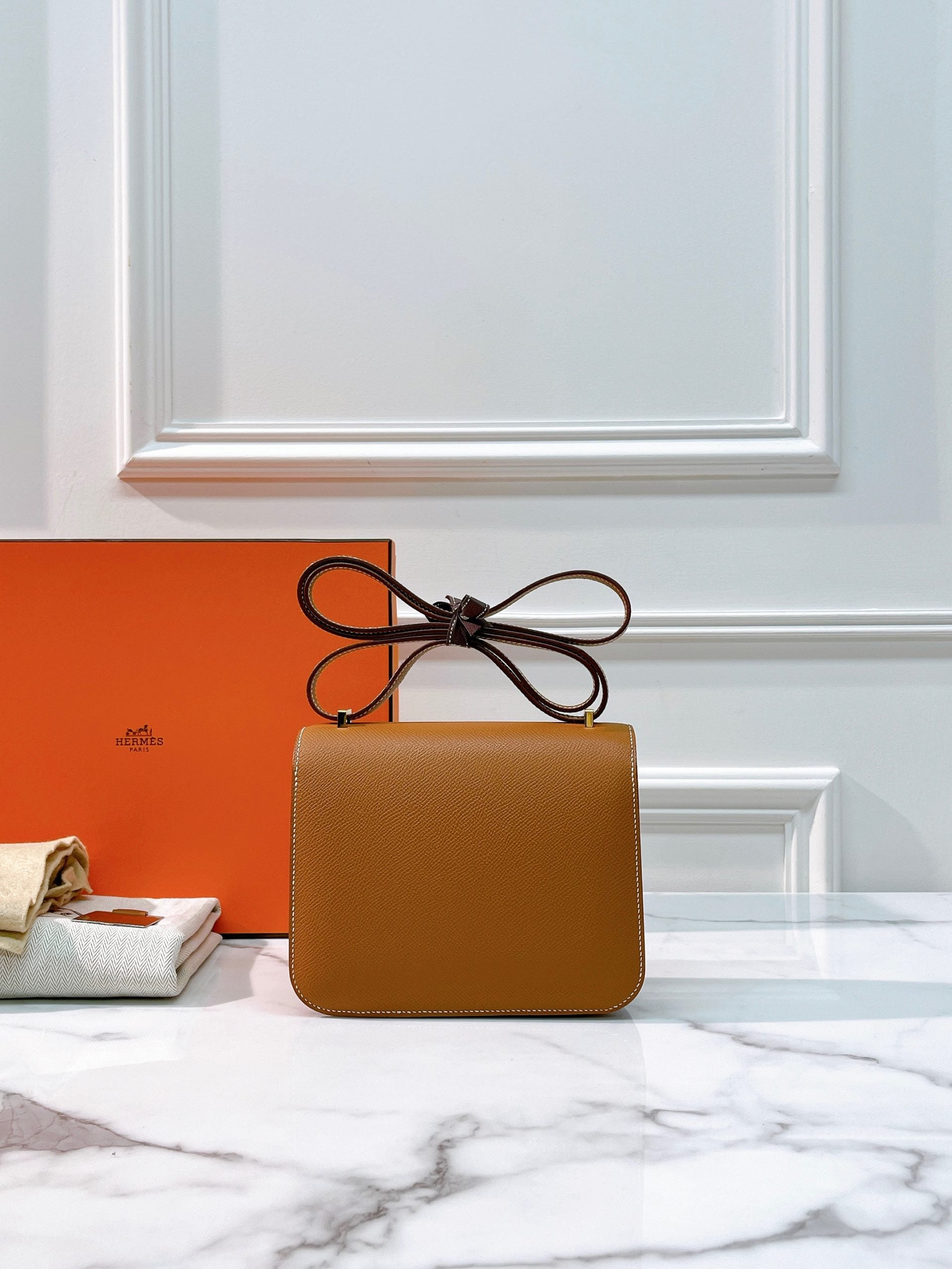 HERMES CONSTANCE MINI GOLD/GOLD