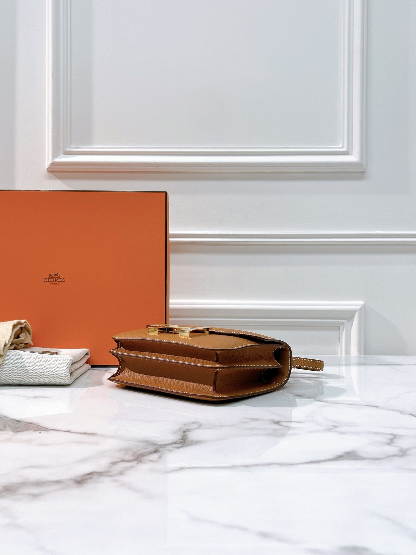 HERMES CONSTANCE MINI GOLD/GOLD