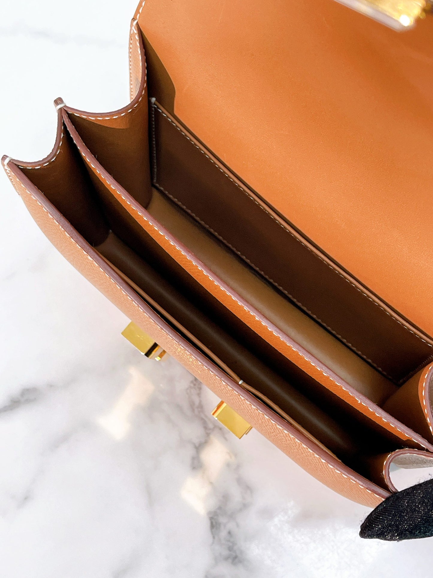 HERMES CONSTANCE MINI GOLD/GOLD