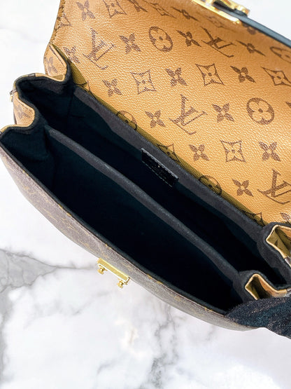 LV POCHETTE METIS
