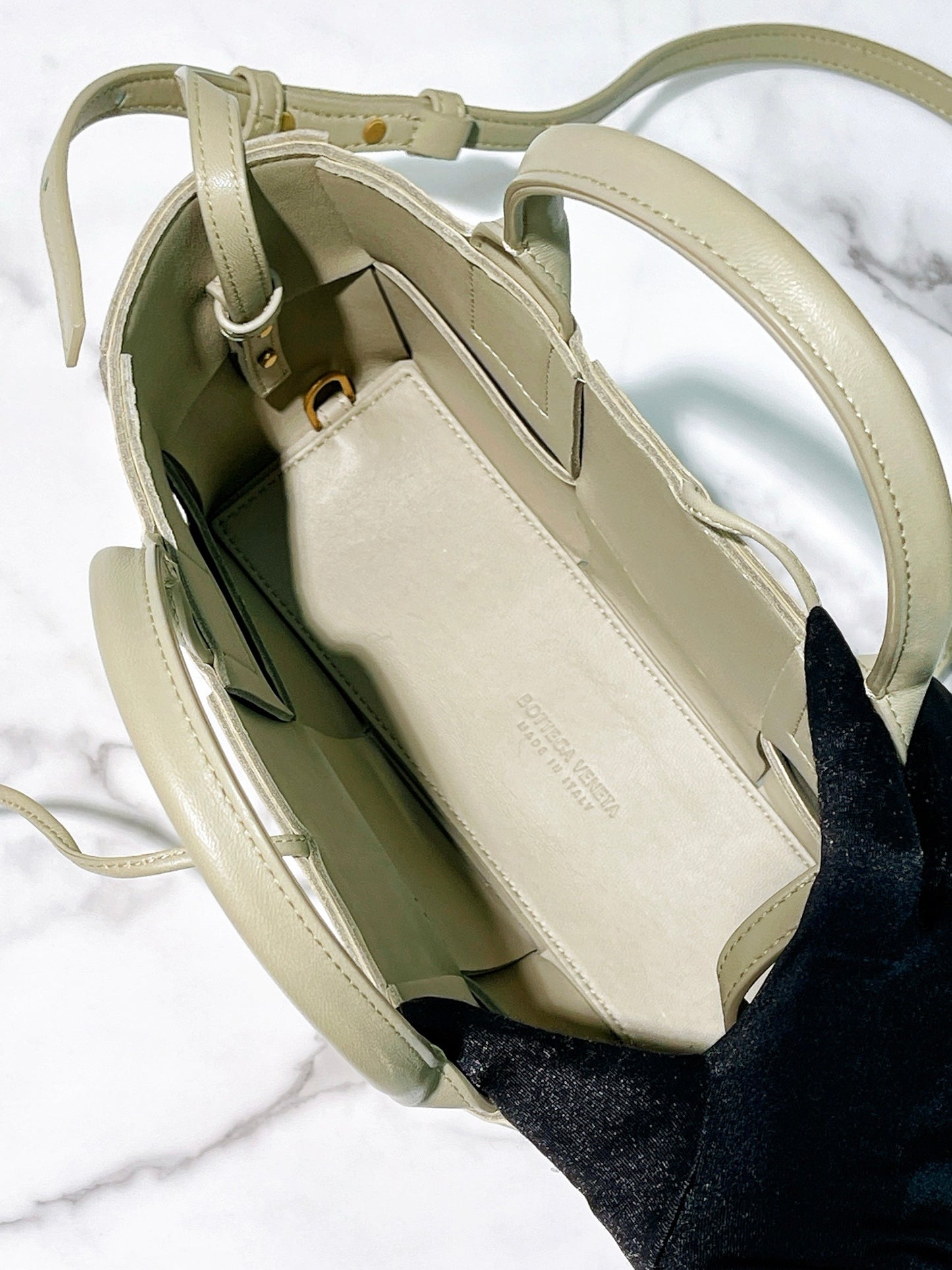 BOTTEGA VENETA ARCO TOTE