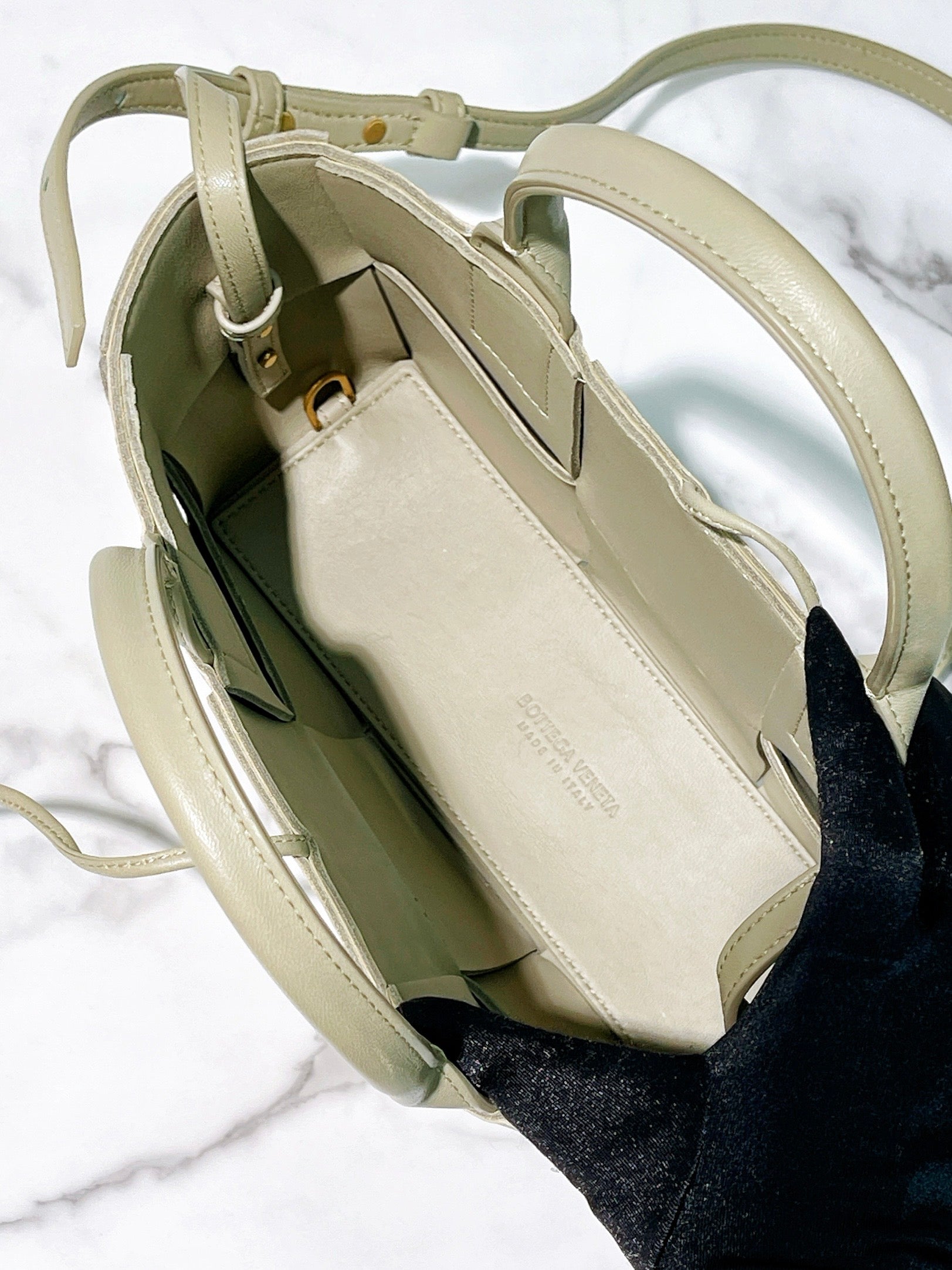 BOTTEGA VENETA ARCO TOTE