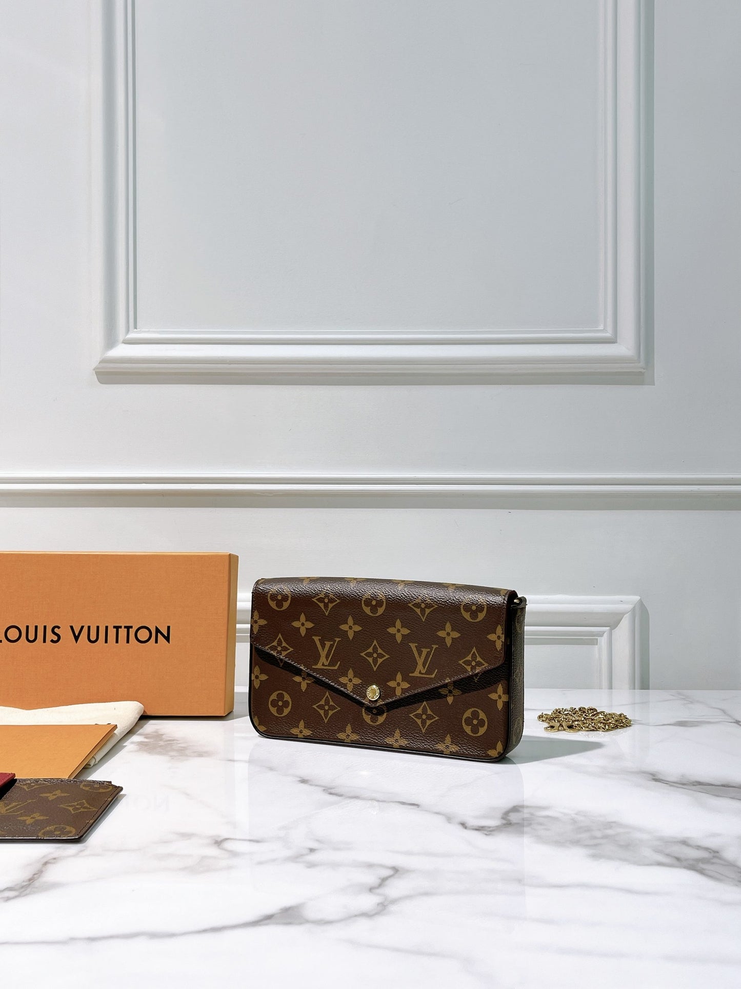 LV FELICIE POCHETTE