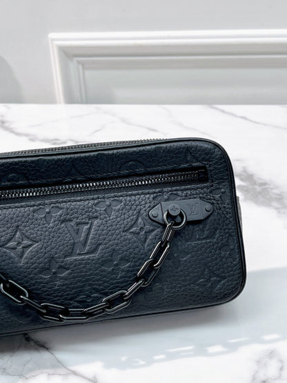 LV VOLGA POUCH