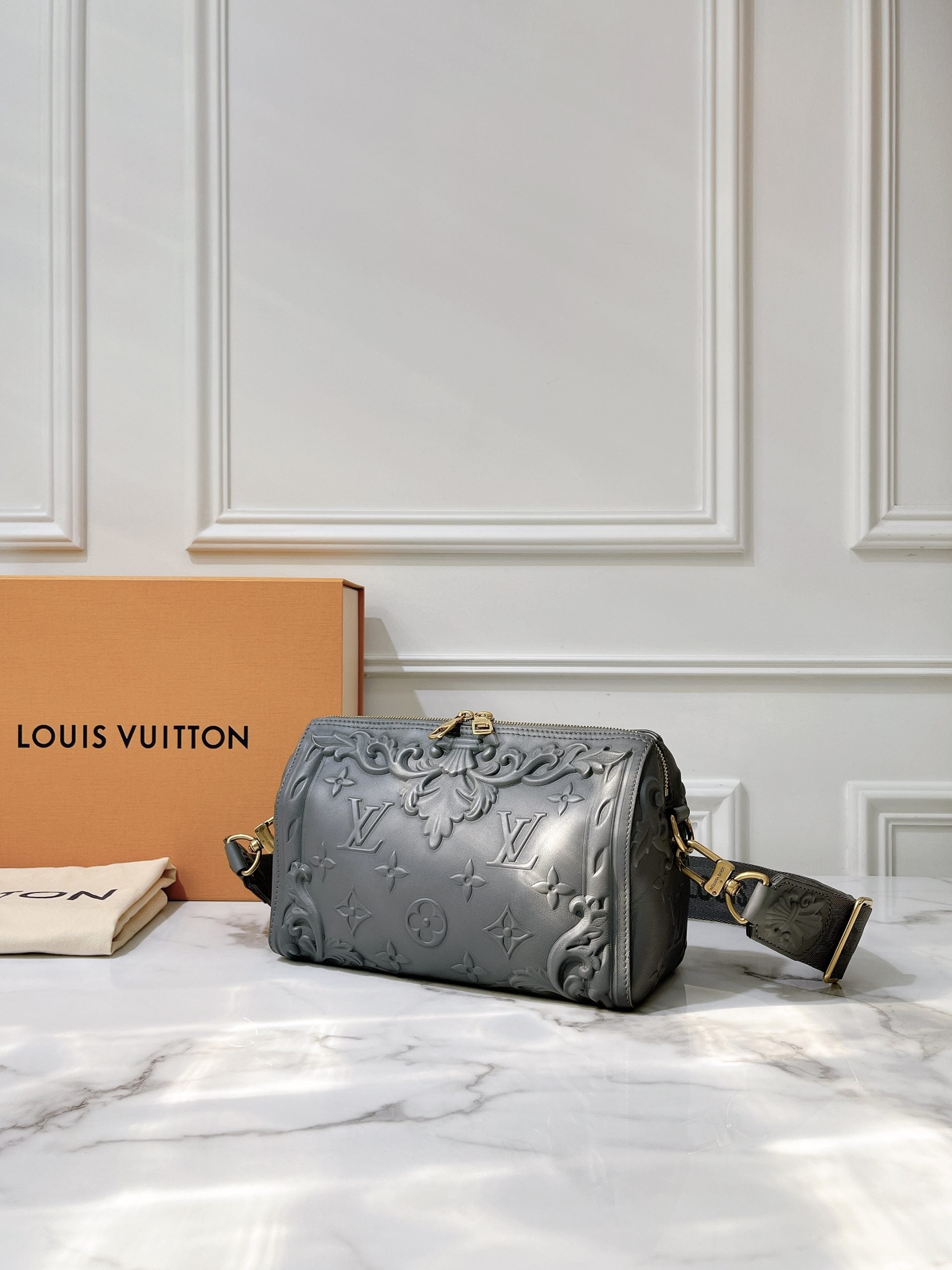 LV KEEPALL