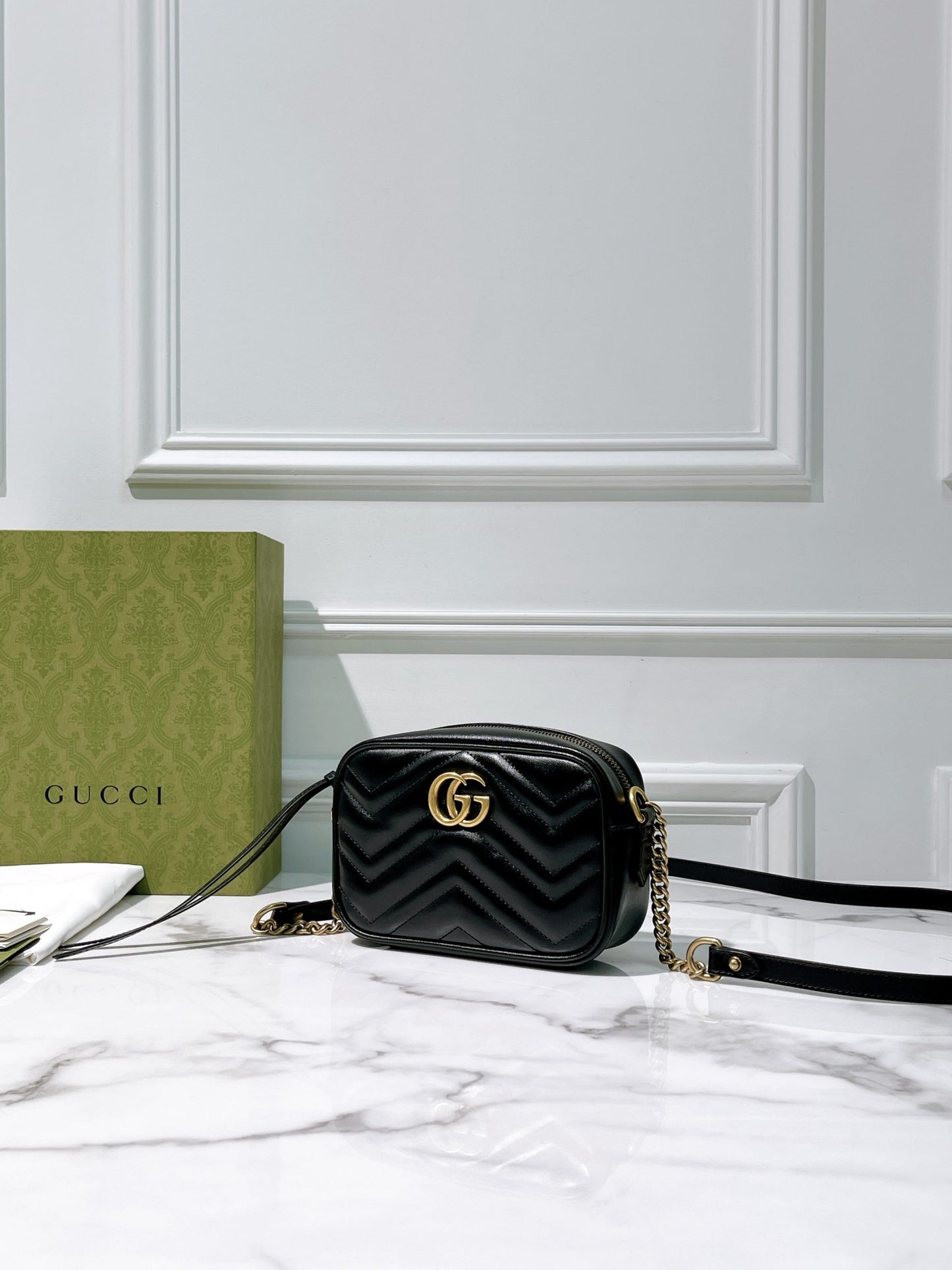 GUCCI MARMONT CAMERA BAG