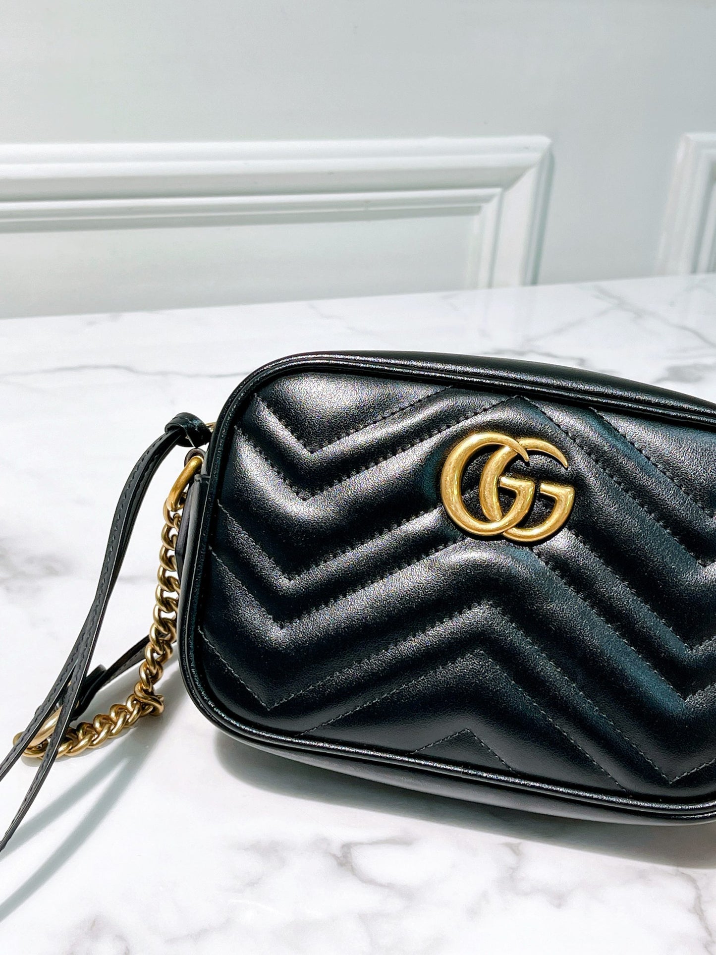 GUCCI MARMONT CAMERA BAG