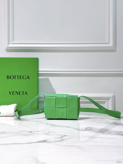 BOTTEGA VENETA MINI CASSETTE