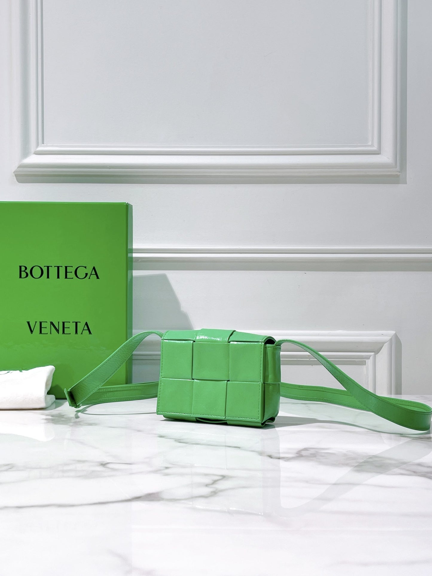 BOTTEGA VENETA MINI CASSETTE