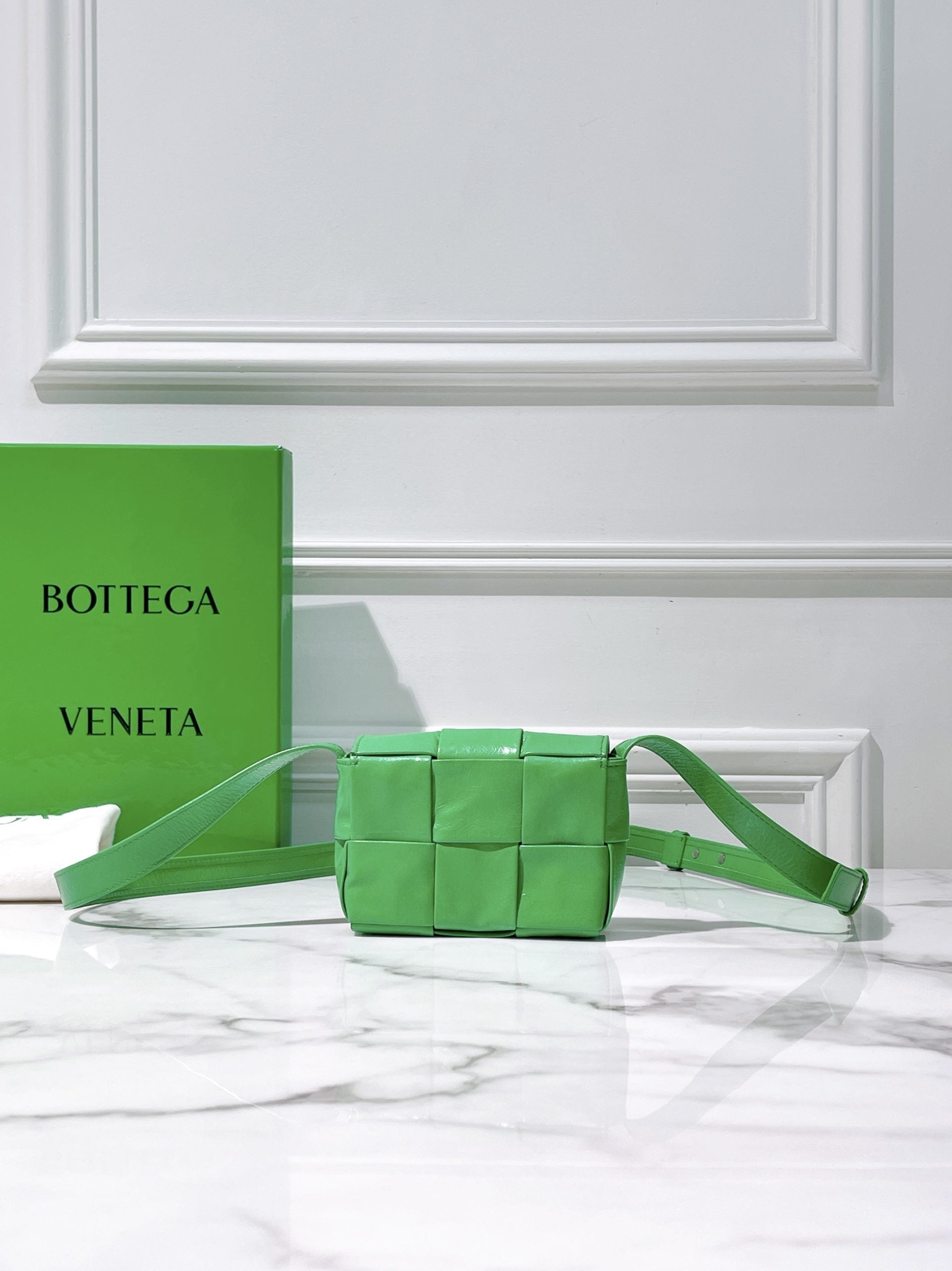BOTTEGA VENETA MINI CASSETTE