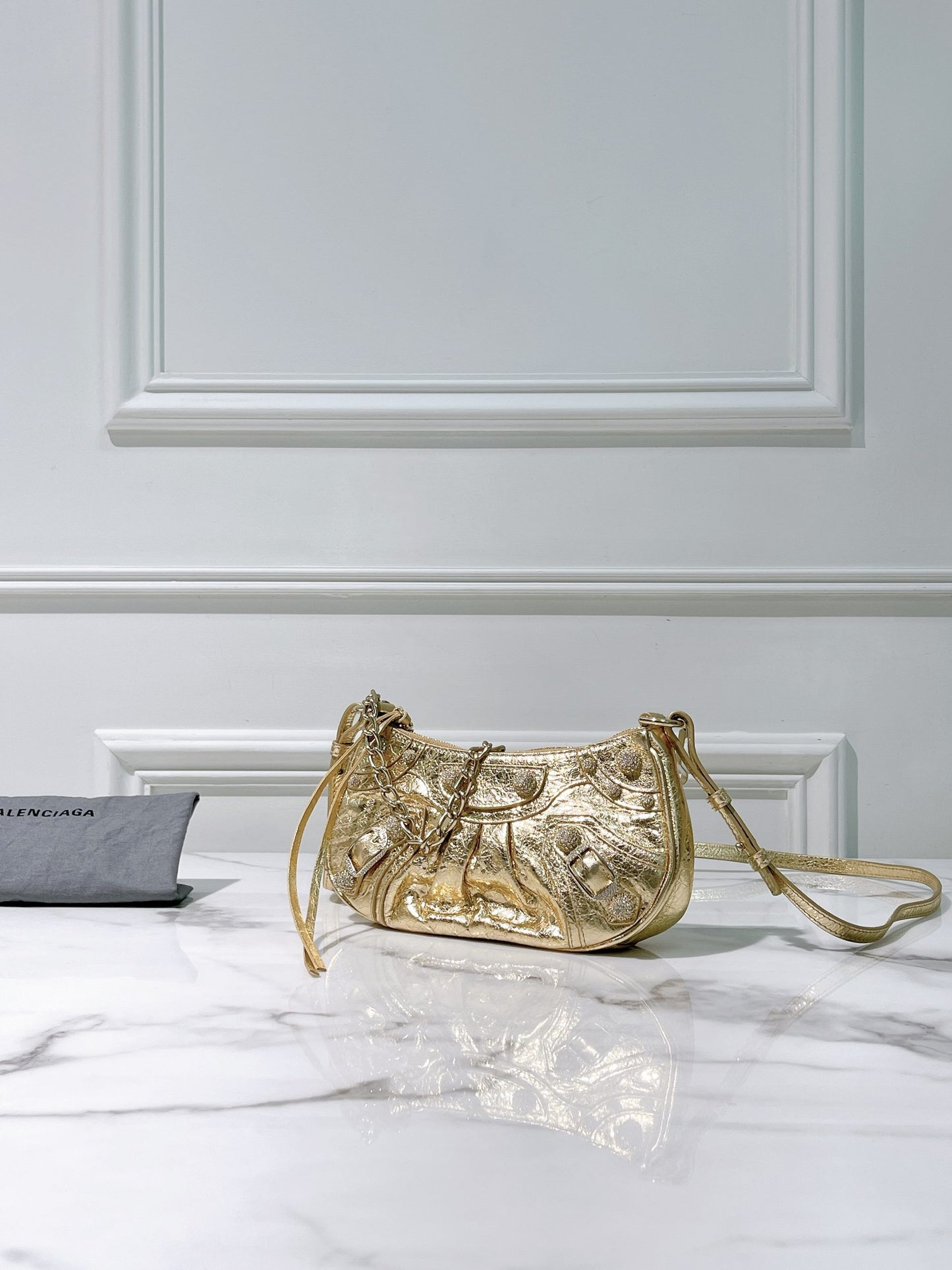 BALENCIAGA LE CAGOLE MINI BAG