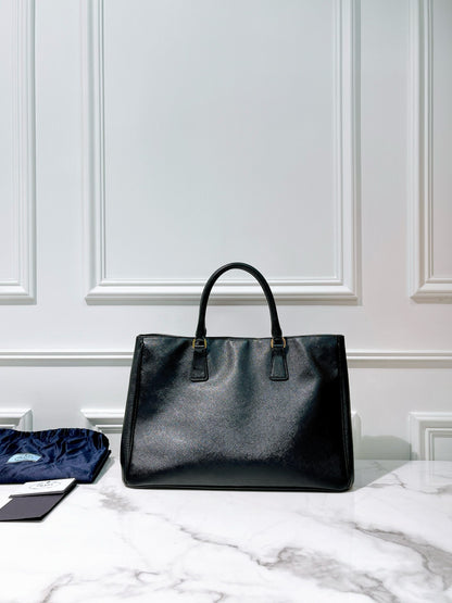 PRADA TOTE