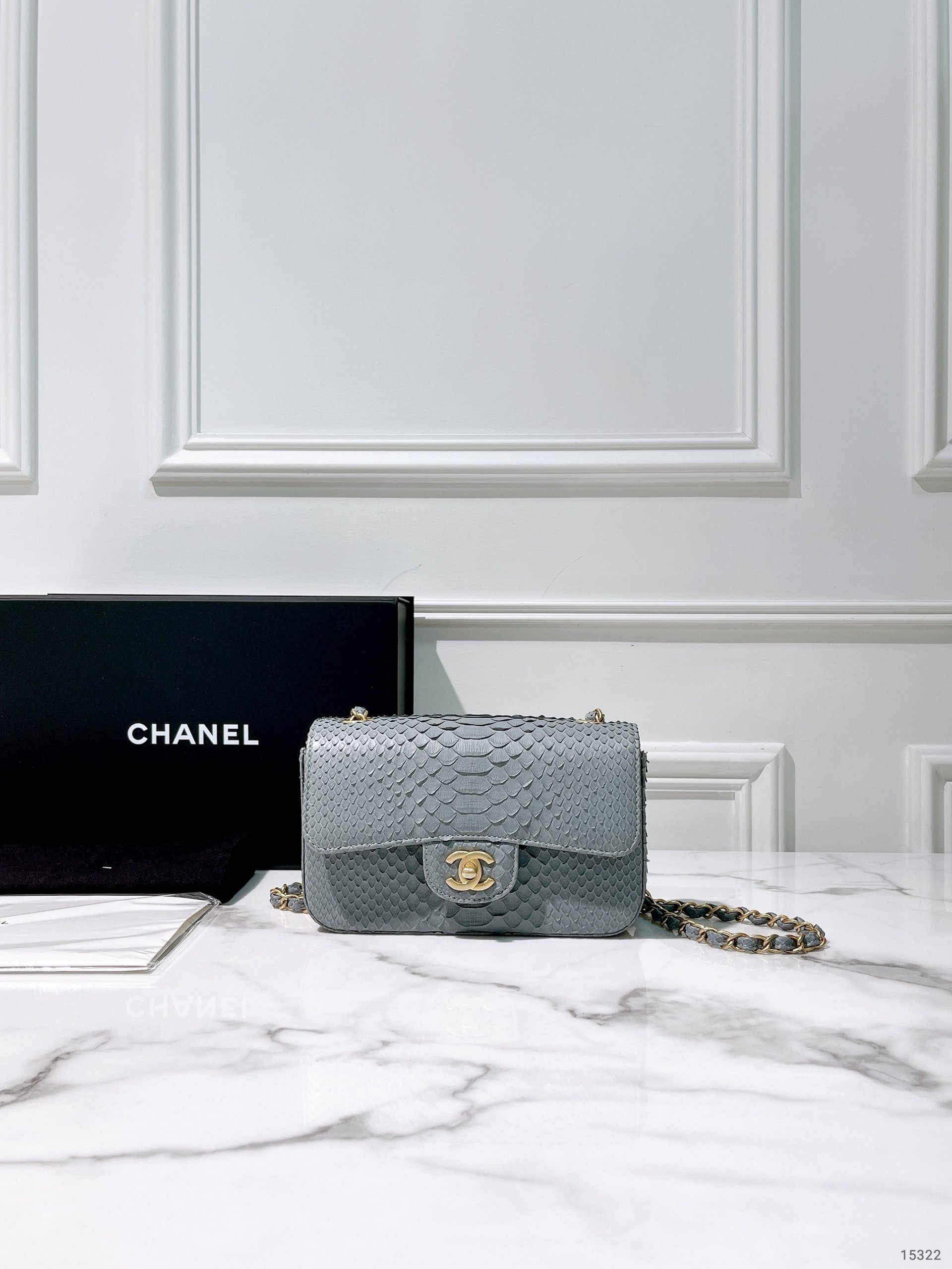 CHANEL MINI FLAP