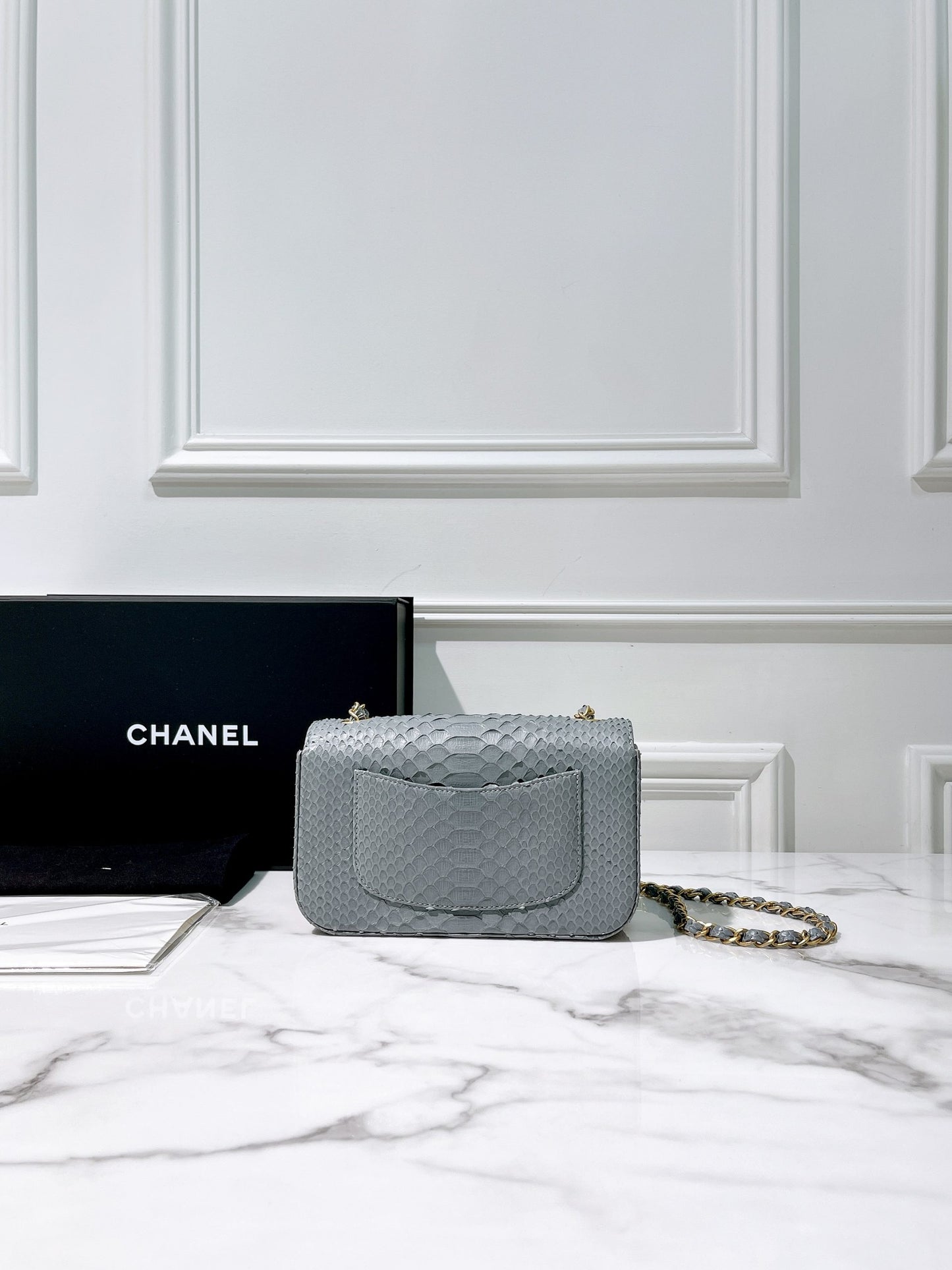 CHANEL MINI FLAP