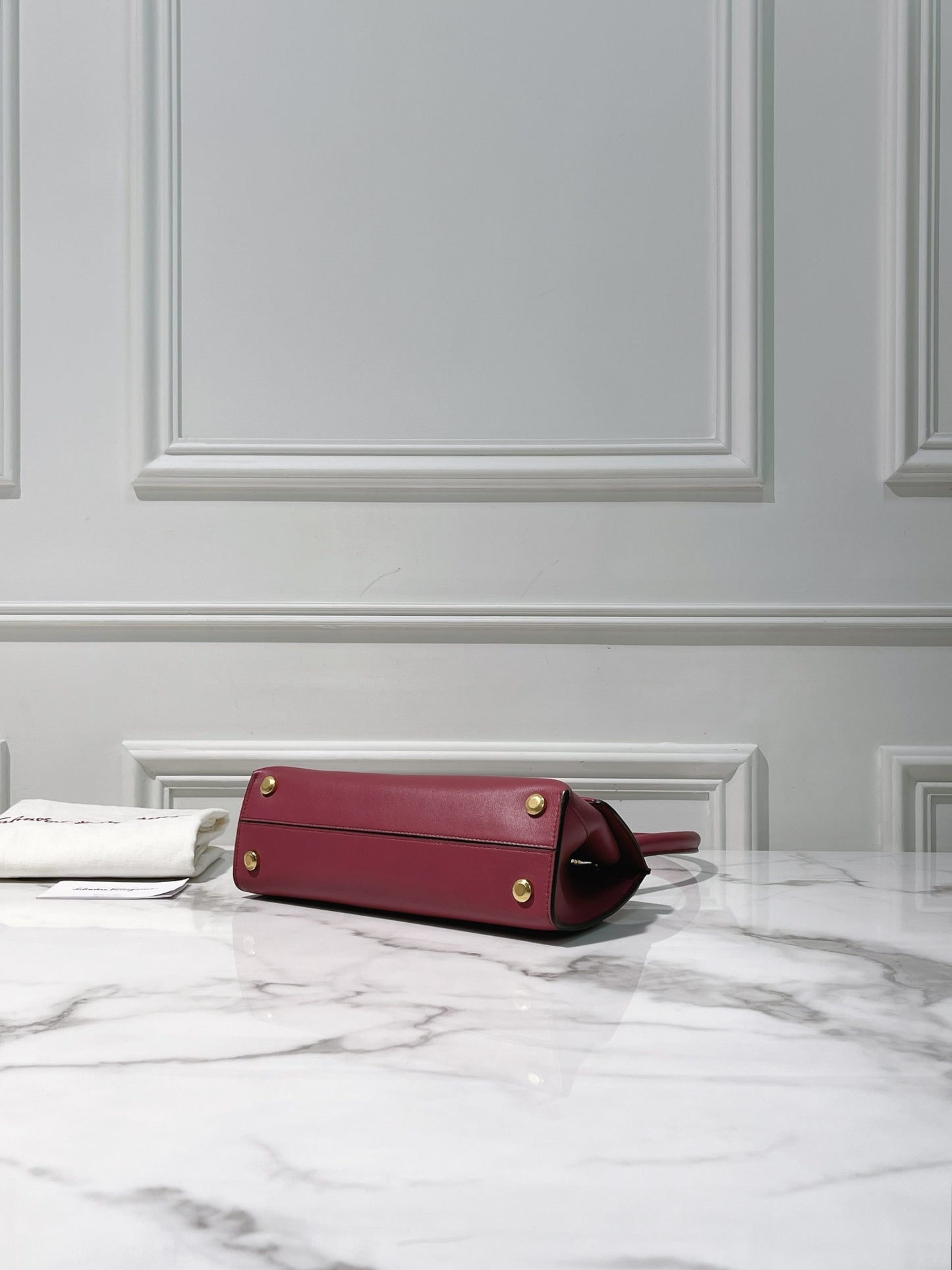 FERRAGAMO SHOULDER BAG