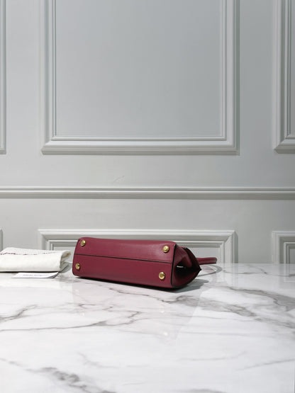 FERRAGAMO SHOULDER BAG