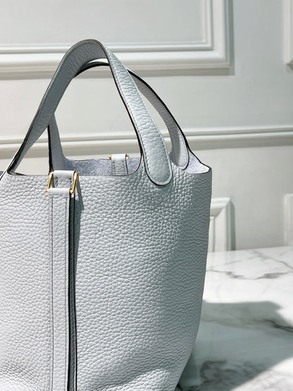 HERMES PICOTIN 18 BLEU PALE/GOLD