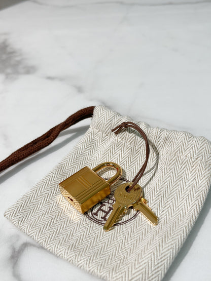 HERMES PICOTIN 18 BLEU PALE/GOLD